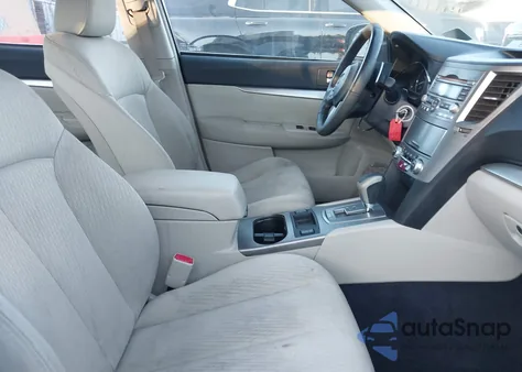 2010 Subaru Legacy 2.5I Premium из США, поврежденный, VIN 4S3BMCH65A3217969